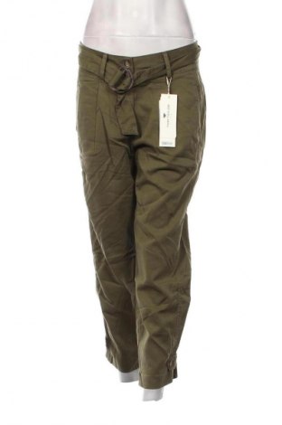 Дамски панталон Tom Tailor, Размер M, Цвят Зелен, Цена 22,79 лв.