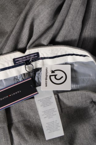 Dámské kalhoty  Tommy Hilfiger, Velikost M, Barva Šedá, Cena  2 574,00 Kč