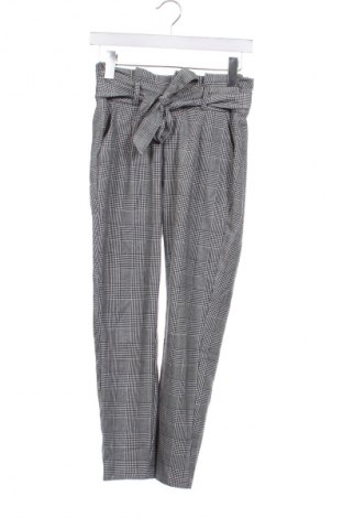 Pantaloni de femei Vero Moda, Mărime S, Culoare Multicolor, Preț 26,99 Lei