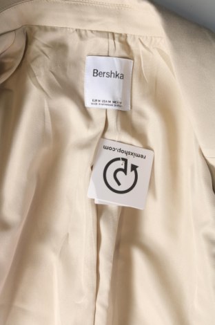 Sacou de femei Bershka, Mărime M, Culoare Bej, Preț 230,26 Lei