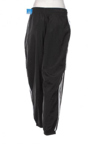 Pantaloni trening de femei Adidas, Mărime S, Culoare Negru, Preț 305,92 Lei