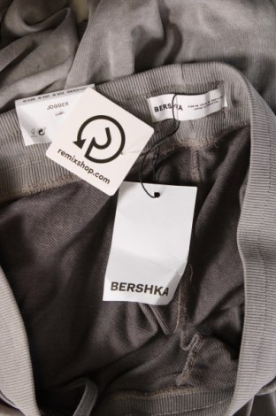 Γυναικείο αθλητικό παντελόνι Bershka, Μέγεθος M, Χρώμα Γκρί, Τιμή 24,00 €