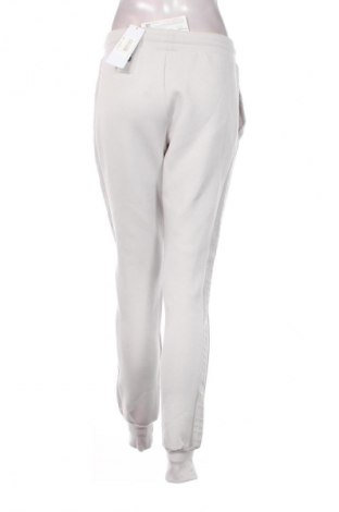 Pantaloni trening de femei Guess, Mărime M, Culoare Gri, Preț 207,49 Lei