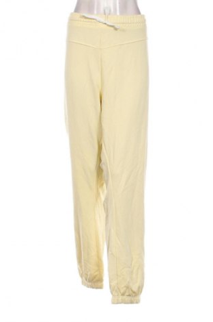Damen Sporthose Kiabi, Größe 4XL, Farbe Gelb, Preis 17,15 €