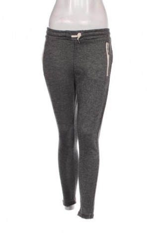 Dámske tepláky Pull&Bear, Veľkosť M, Farba Sivá, Cena  14,84 €