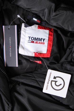 Дамско яке Tommy Jeans, Размер S, Цвят Черен, Цена 381,49 лв.