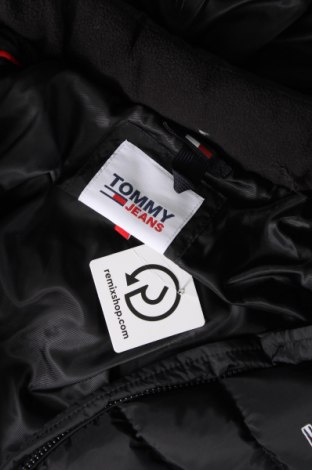 Γυναικείο μπουφάν Tommy Jeans, Μέγεθος M, Χρώμα Μαύρο, Τιμή 116,99 €