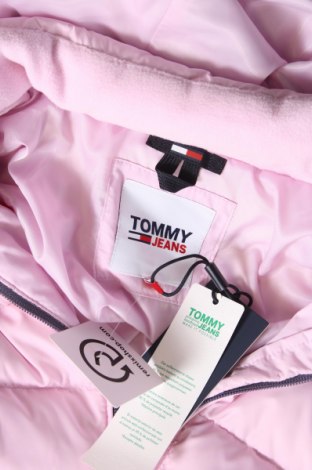 Γυναικείο μπουφάν Tommy Jeans, Μέγεθος S, Χρώμα Ρόζ , Τιμή 235,99 €