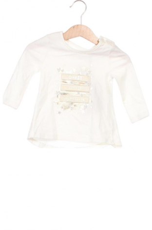 Детска тениска Guess, Размер 3-6m/ 62-68 см, Цвят Бял, Цена 18,40 лв.