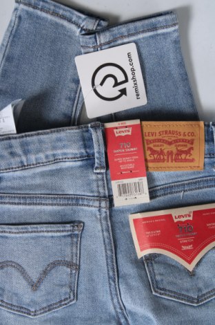 Детски дънки Levi's, Размер 3-4y/ 104-110 см, Цвят Син, Цена 103,00 лв.