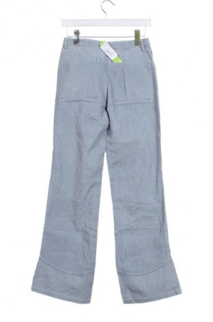 Pantaloni de catifea reiată, pentru copii Quiksilver, Mărime 15-18y/ 170-176 cm, Culoare Albastru, Preț 121,49 Lei