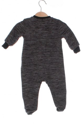 Kinder Overall Nike, Größe 3-6m/ 62-68 cm, Farbe Grau, Preis 61,86 €