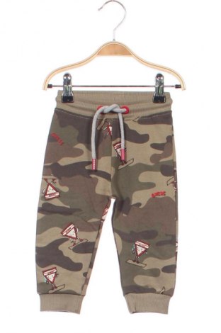 Kinder Sporthose Guess, Größe 6-9m/ 68-74 cm, Farbe Mehrfarbig, Preis € 17,16