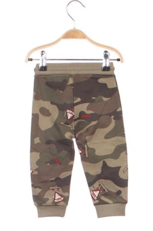 Kinder Sporthose Guess, Größe 6-9m/ 68-74 cm, Farbe Mehrfarbig, Preis € 38,14