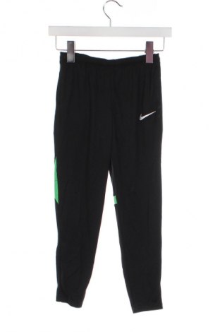 Pantaloni de trening, pentru copii Nike, Mărime 10-11y/ 146-152 cm, Culoare Negru, Preț 234,21 Lei