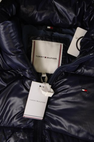 Dětská bunda  Tommy Hilfiger, Velikost 9-10y/ 140-146 cm, Barva Modrá, Cena  2 449,00 Kč