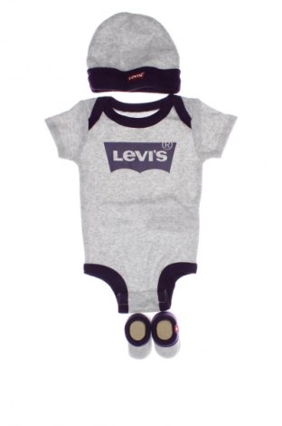 Комплект Levi's, Размер 3-6m/ 62-68 см, Цвят Многоцветен, Цена 79,00 лв.