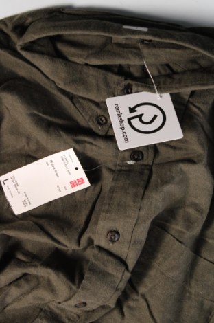 Herrenhemd Uniqlo, Größe L, Farbe Grün, Preis € 11,49