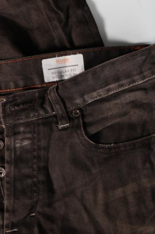 Męskie jeansy Hugo Boss, Rozmiar XL, Kolor Brązowy, Cena 156,99 zł