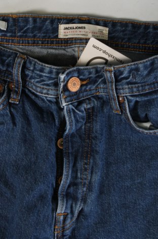 Męskie jeansy Jack & Jones, Rozmiar S, Kolor Niebieski, Cena 24,99 zł