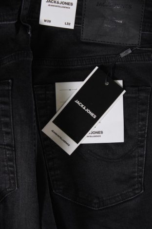 Ανδρικό τζίν Jack & Jones, Μέγεθος M, Χρώμα Μαύρο, Τιμή 17,99 €