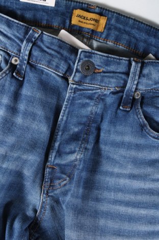 Męskie jeansy Jack & Jones, Rozmiar M, Kolor Niebieski, Cena 67,99 zł