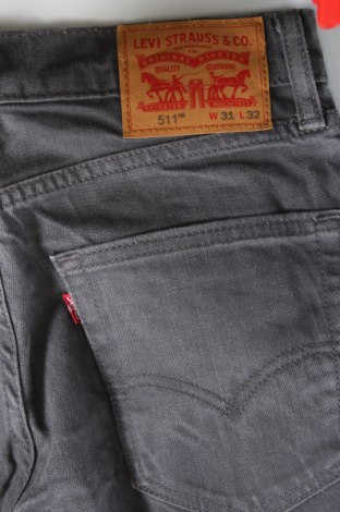 Pánske džínsy  Levi's, Veľkosť S, Farba Sivá, Cena  25,00 €