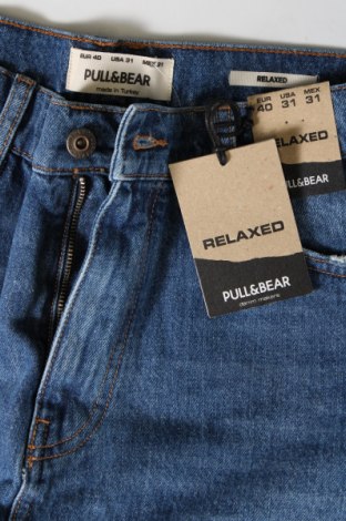 Męskie jeansy Pull&Bear, Rozmiar M, Kolor Niebieski, Cena 82,99 zł