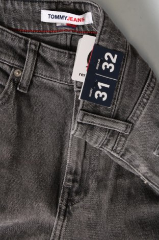 Herren Jeans Tommy Jeans, Größe M, Farbe Grau, Preis € 126,99