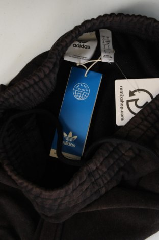 Pantaloni scurți de bărbați Adidas, Mărime S, Culoare Negru, Preț 253,29 Lei