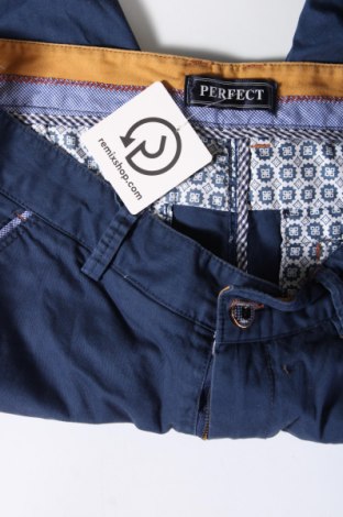 Pantaloni scurți de bărbați Perfect, Mărime S, Culoare Albastru, Preț 24,99 Lei