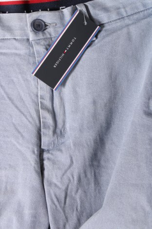 Pantaloni scurți de bărbați Tommy Hilfiger, Mărime M, Culoare Albastru, Preț 542,76 Lei