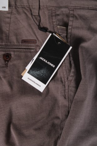 Męskie spodnie Jack & Jones, Rozmiar S, Kolor Brązowy, Cena 87,99 zł