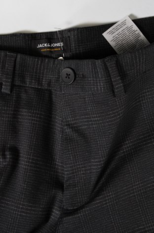 Pantaloni de bărbați Jack & Jones, Mărime M, Culoare Gri, Preț 68,99 Lei