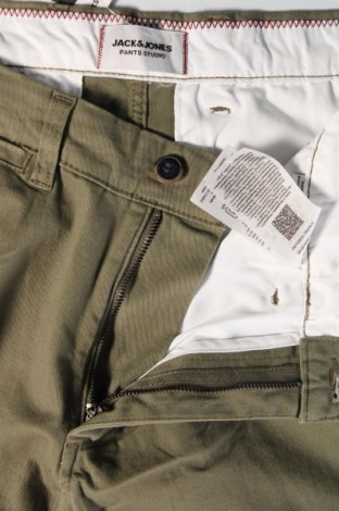 Pantaloni de bărbați Jack & Jones, Mărime M, Culoare Verde, Preț 71,99 Lei