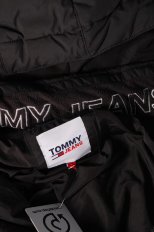 Мъжко яке Tommy Jeans, Размер L, Цвят Черен, Цена 175,99 лв.