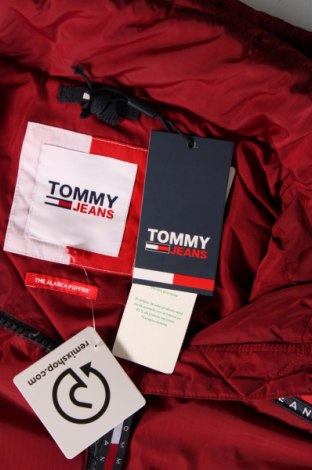 Мъжко яке Tommy Jeans, Размер S, Цвят Червен, Цена 415,49 лв.