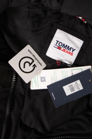 Pánska bunda  Tommy Jeans, Veľkosť XL, Farba Zelená, Cena  120,95 €