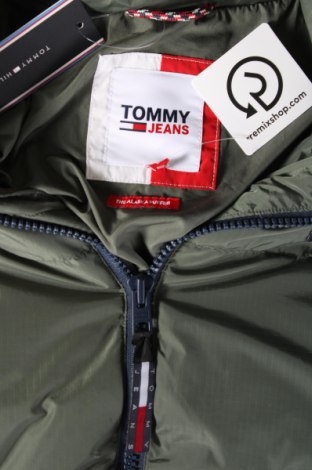 Мъжко яке Tommy Jeans, Размер L, Цвят Зелен, Цена 249,49 лв.