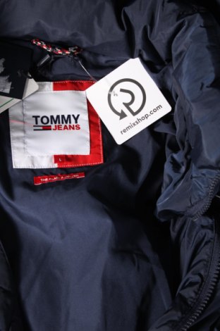 Мъжко яке Tommy Jeans, Размер L, Цвят Син, Цена 253,99 лв.