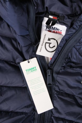 Мъжко яке Tommy Jeans, Размер S, Цвят Син, Цена 215,49 лв.