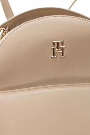 Раница Tommy Hilfiger, Цвят Бежов, Цена 150,99 лв.