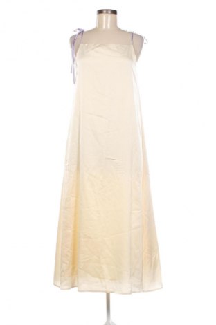 Kleid APPARIS, Größe M, Farbe Beige, Preis 28,99 €