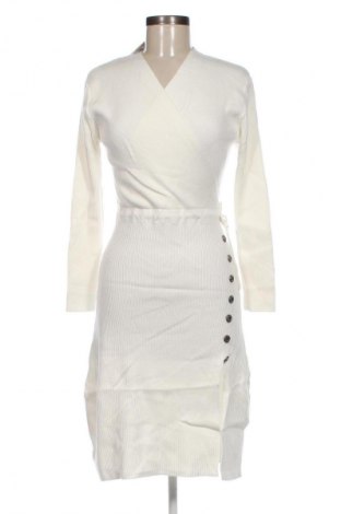 Kleid Blast, Größe M, Farbe Weiß, Preis 12,66 €