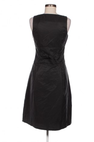 Kleid Essentials, Größe S, Farbe Schwarz, Preis 18,99 €