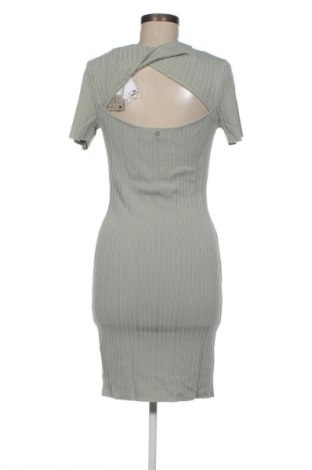 Rochie Guess, Mărime L, Culoare Verde, Preț 150,99 Lei