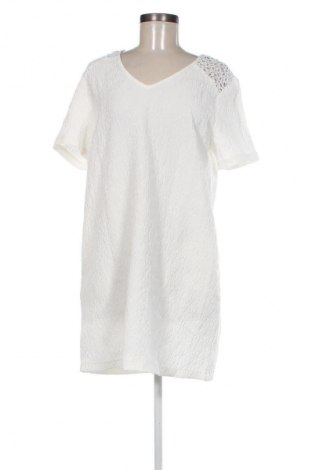 Kleid Kaporal, Größe M, Farbe Weiß, Preis 55,67 €