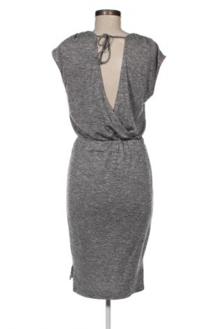 Kleid Lindex, Größe M, Farbe Grau, Preis 9,00 €