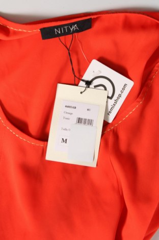 Kleid Nitya, Größe M, Farbe Orange, Preis 9,99 €