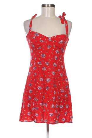 Kleid Stradivarius, Größe M, Farbe Rot, Preis 16,04 €